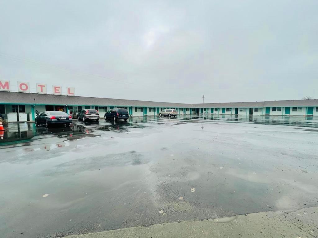 Wiebe Motel Hollister Exterior foto
